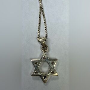 SILVER .925 BEAUTIFUL STAR OF DAVID PENDANT WITH CHAIN